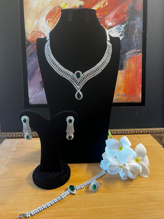 Emerald Silver Set